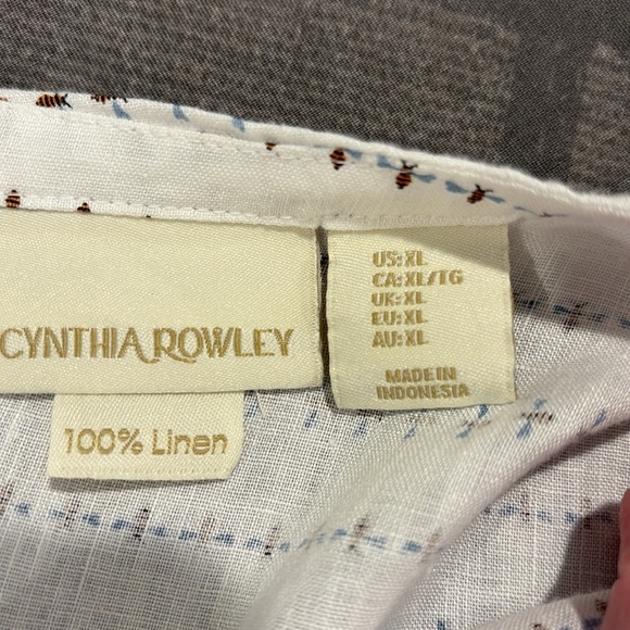 Cynthia Rowley rayon sleeveless top.white w/honeybee design. Size XL - Picture 6 of 6